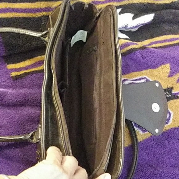 Purse - Picture 2 of 3